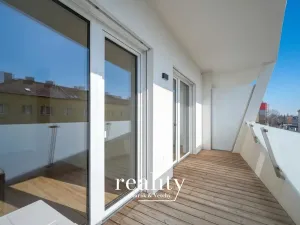 Pronájem bytu 3+kk, Brno, Komárovská, 66 m2