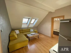 Pronájem bytu 4+kk, Staré Město, Moravní nábřeží, 100 m2