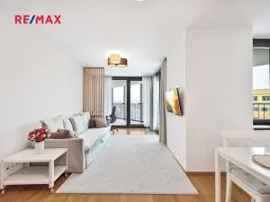 Pronájem bytu 2+kk, Praha - Žižkov, Ke kapslovně, 64 m2