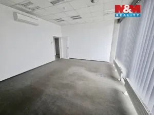 Pronájem kanceláře, Nupaky, Komerční, 100 m2