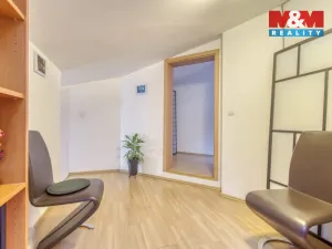 Prodej bytu 3+kk, Šestajovice, Komenského, 78 m2