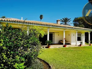 Prodej vily, Estepona, Španělsko, 220 m2