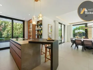 Prodej vily, Marbella, Španělsko, 611 m2