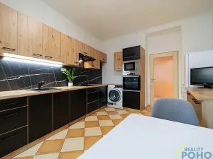 Pronájem bytu 2+1, Praha - Žižkov, Biskupcova, 69 m2