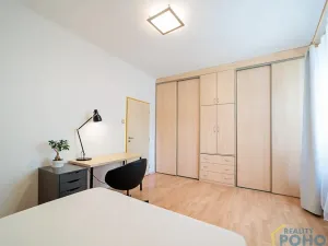 Pronájem bytu 2+1, Praha - Žižkov, Biskupcova, 69 m2
