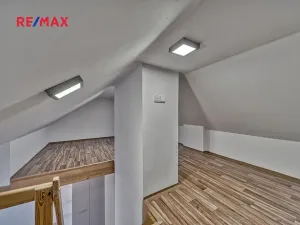 Prodej bytu 2+1, Poděbrady, Dr. Beneše, 68 m2