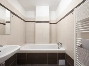 Pronájem bytu 2+kk, Milovice, Slepá, 54 m2