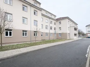 Pronájem bytu 2+kk, Milovice, Slepá, 54 m2