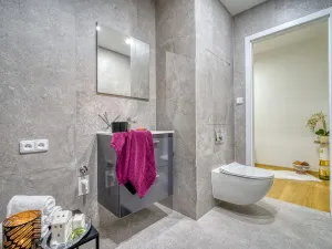 Pronájem bytu 3+1, Děčín - Děčín III-Staré Město, Příčná, 69 m2