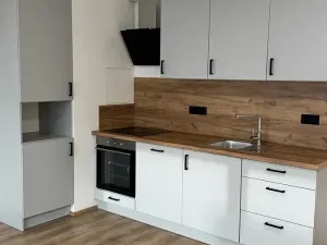 Pronájem bytu 2+kk, Pardubice, Východní, 54 m2