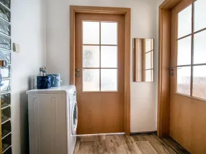 Pronájem bytu 2+kk, Liberec, Dobiášova, 42 m2