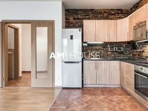 Pronájem bytu 3+kk, Praha - Vysočany, Ocelářská, 81 m2