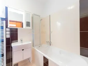 Pronájem bytu 1+kk, Olomouc, Jarmily Glazarové, 37 m2