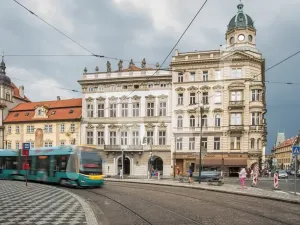 Pronájem kanceláře, Praha - Malá Strana, Malostranské náměstí, 135 m2