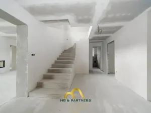 Prodej rodinného domu, Doubravička, 195 m2