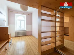 Prodej bytu 2+1, Holešov, nám. Svobody, 60 m2