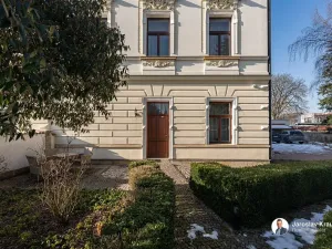 Prodej vícegeneračního domu, Lázně Bělohrad, Lázeňská, 529 m2