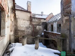 Prodej rodinného domu, Duchcov, G. Casanovy, 500 m2