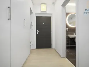 Pronájem bytu 1+kk, Holubice, 29 m2