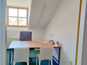 Pronájem kanceláře, Uherské Hradiště, Otakarova, 15 m2