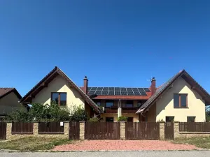 Prodej bytu 3+kk, Zvole, Kolmá, 84 m2