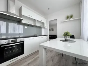 Prodej bytu 2+1, Pardubice, Luďka Matury, 62 m2