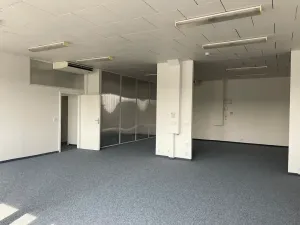 Pronájem kanceláře, Praha - Strašnice, Třebohostická, 122 m2