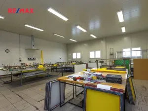 Prodej komerční nemovitosti, Dašice, náměstí T. G. Masaryka, 2490 m2