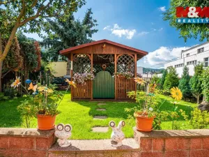 Prodej restaurace, Velké Březno, 700 m2