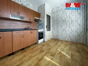 Prodej bytu 3+1, Bukovany, 68 m2