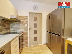 Prodej bytu 3+1, Valy, Pod Lesem, 64 m2