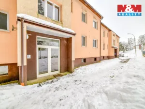 Prodej bytu 3+1, Valy, Pod Lesem, 64 m2