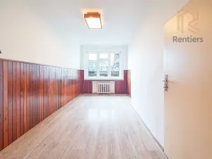 Prodej bytu 3+1, Praha - Holešovice, Komunardů, 84 m2