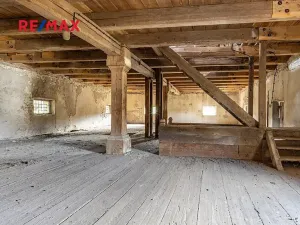 Prodej zemědělského objektu, Počedělice, 2500 m2