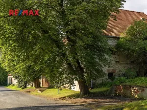 Prodej zemědělského objektu, Počedělice, 2500 m2