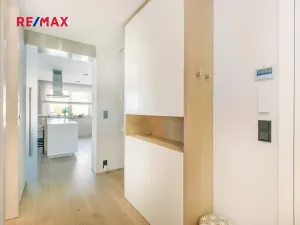 Prodej atypického bytu, Pardubice, Nerudova, 160 m2