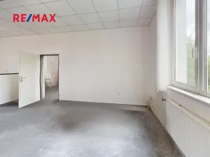 Pronájem kanceláře, Pardubice, Bohdanečská, 186 m2