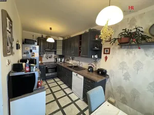 Prodej bytu 4+1, Kamenice, Sídliště II, 84 m2