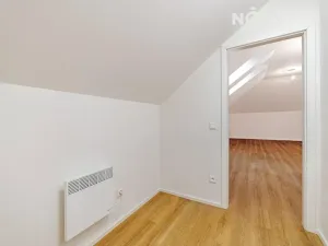Prodej bytu 1+kk, Praha - Zbraslav, Elišky Přemyslovny, 32 m2