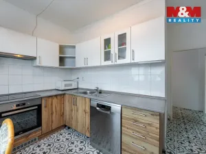 Prodej bytu 3+1, Hroznětín, Sídliště, 73 m2