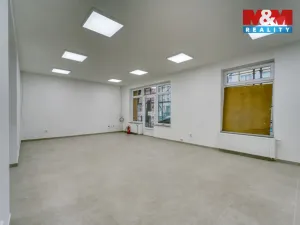 Pronájem obchodního prostoru, Plzeň - Doubravka, Zábělská, 107 m2