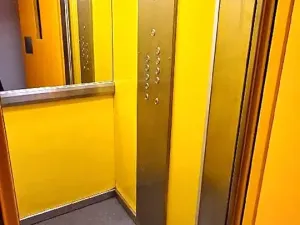 Pronájem bytu 3+1, Praha - Prosek, Veltruská, 60 m2