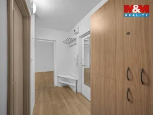 Pronájem bytu 2+1, Pardubice - Polabiny, Brožíkova, 55 m2