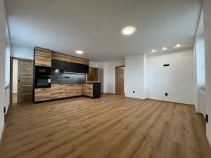 Prodej bytu 3+kk, Předhradí, 66 m2