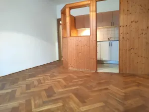 Pronájem bytu 1+1, Praha - Nusle, Lomnického, 43 m2