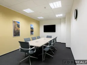 Pronájem kanceláře, Praha - Holešovice, Dělnická, 239 m2