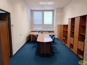 Pronájem kanceláře, Chropyně, 600 m2