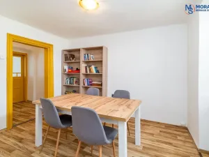 Prodej rodinného domu, Senička, 200 m2