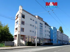Pronájem bytu 2+kk, Hradec Králové - Kukleny, Pražská třída, 60 m2