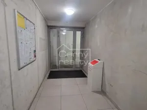 Pronájem bytu 1+kk, Chrudim, Podkopanický mlýn, 30 m2